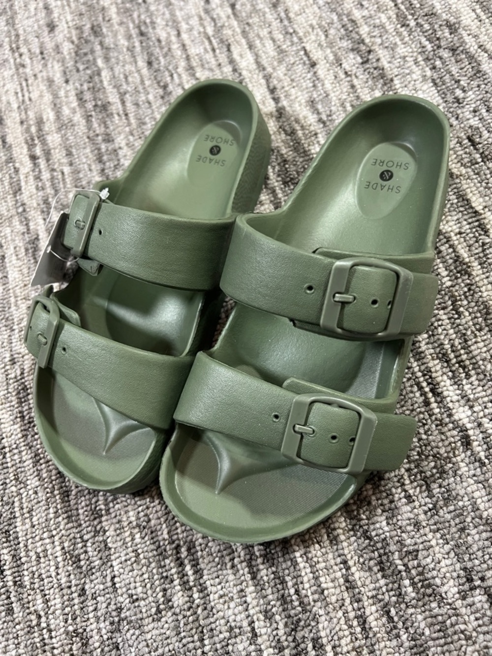 Shade & Shore Olive Green Double-Strap Buckle Slides - Picture 3 of 7